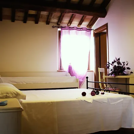 Alla Vecchia Cascina Фермерский дом *
